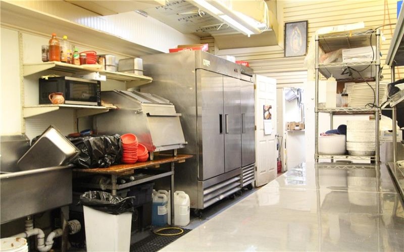 105 E Main St, Ligonier, 15658, ,Commercial-industrial-business,For Sale,E Main St,1696850