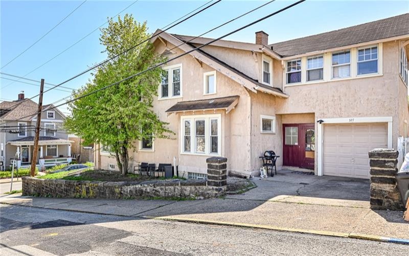 327 Meadow Ave, Charleroi, 15022, 4 Bedrooms Bedrooms, 8 Rooms Rooms,1.1 BathroomsBathrooms,Residential,For Sale,Meadow Ave,1697104