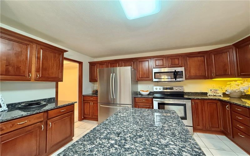 1026 Lexington Dr, Export, 15632, 4 Bedrooms Bedrooms, 11 Rooms Rooms,3.1 BathroomsBathrooms,Residential,For Sale,Lexington Dr,1697130