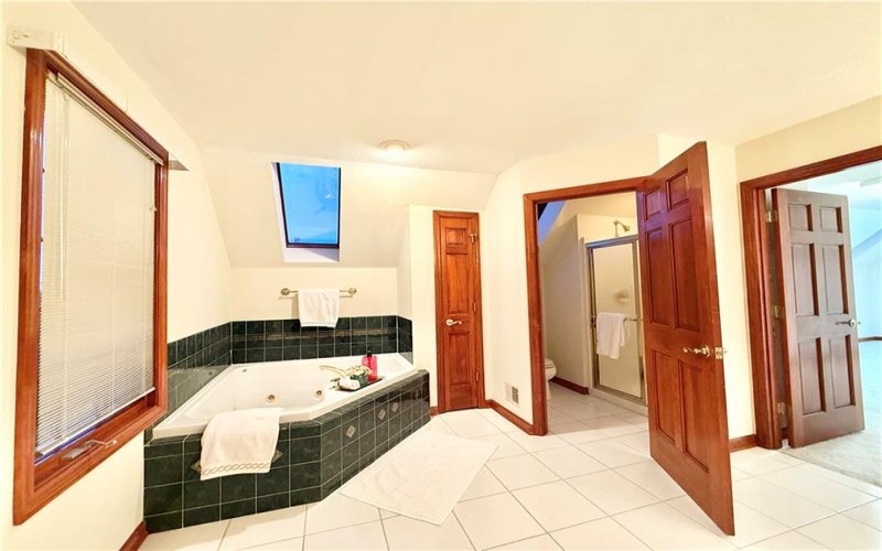 1026 Lexington Dr, Export, 15632, 4 Bedrooms Bedrooms, 11 Rooms Rooms,3.1 BathroomsBathrooms,Residential,For Sale,Lexington Dr,1697130