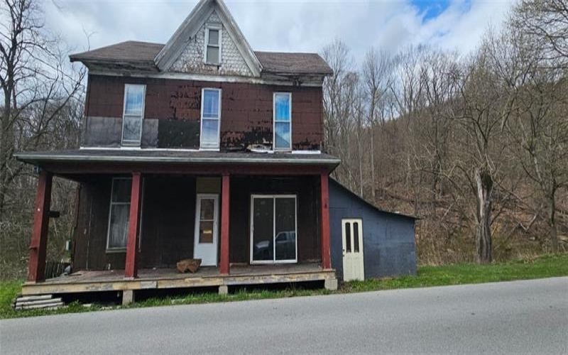 130 Water St, Hooversville, 15936, 3 Bedrooms Bedrooms, ,1 BathroomBathrooms,Residential,For Sale,Water St,1697159