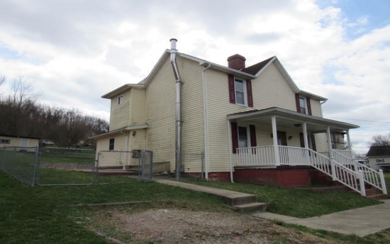 240 Main Street, Dickerson Run, 15430, 4 Bedrooms Bedrooms, 6 Rooms Rooms,1.1 BathroomsBathrooms,Residential,For Sale,Main Street,1697162