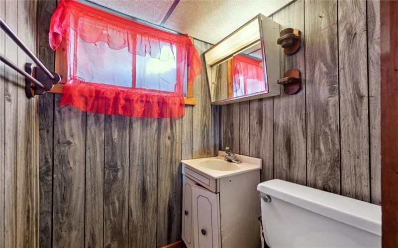 19 Zediker Station Rd, Washington, 15301, 2 Bedrooms Bedrooms, 4 Rooms Rooms,1 BathroomBathrooms,Residential,For Sale,Zediker Station Rd,1697197