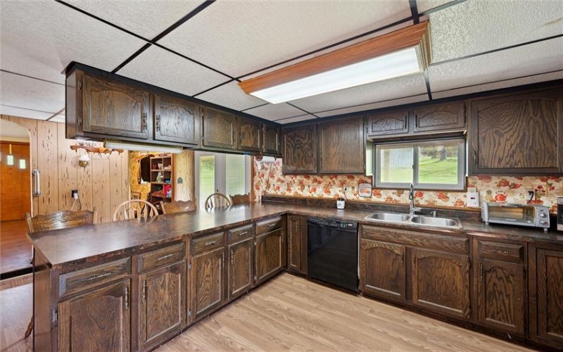 19 Zediker Station Rd, Washington, 15301, 2 Bedrooms Bedrooms, 4 Rooms Rooms,1 BathroomBathrooms,Residential,For Sale,Zediker Station Rd,1697197