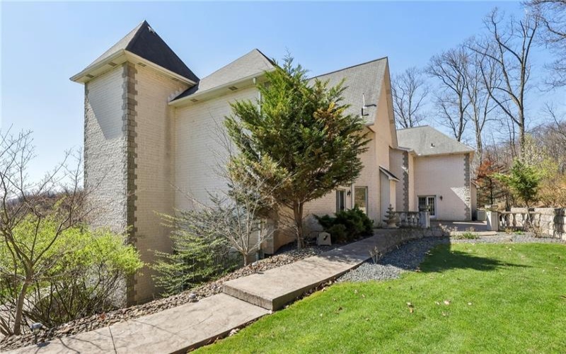 4306 Michel Court, Murrysville, 15668, 5 Bedrooms Bedrooms, 14 Rooms Rooms,5.1 BathroomsBathrooms,Residential,For Sale,Michel Court,1697015