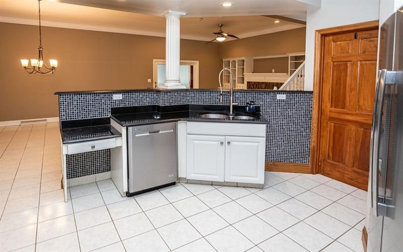 87 Farmview Drive, Uniontown, 15401, 5 Bedrooms Bedrooms, 9 Rooms Rooms,3 BathroomsBathrooms,Residential,For Sale,Farmview Drive,1697042