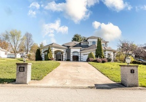 87 Farmview Drive, Uniontown, 15401, 5 Bedrooms Bedrooms, 9 Rooms Rooms,3 BathroomsBathrooms,Residential,For Sale,Farmview Drive,1697042