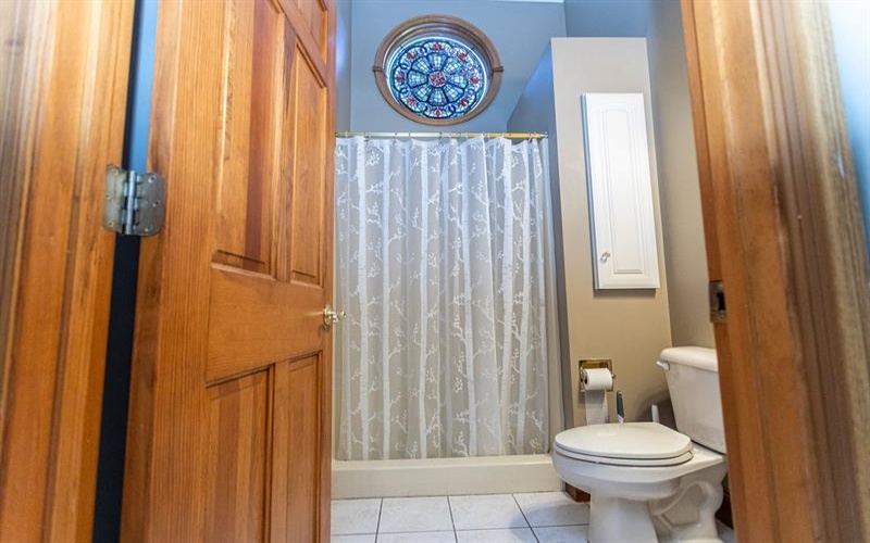 87 Farmview Drive, Uniontown, 15401, 5 Bedrooms Bedrooms, 9 Rooms Rooms,3 BathroomsBathrooms,Residential,For Sale,Farmview Drive,1697042