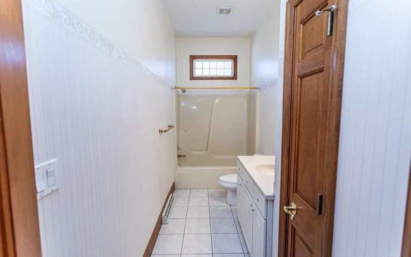 87 Farmview Drive, Uniontown, 15401, 5 Bedrooms Bedrooms, 9 Rooms Rooms,3 BathroomsBathrooms,Residential,For Sale,Farmview Drive,1697042