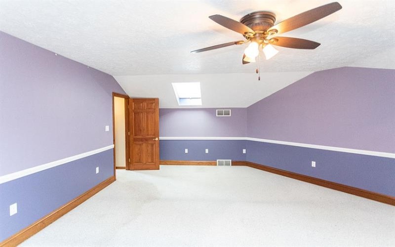 87 Farmview Drive, Uniontown, 15401, 5 Bedrooms Bedrooms, 9 Rooms Rooms,3 BathroomsBathrooms,Residential,For Sale,Farmview Drive,1697042