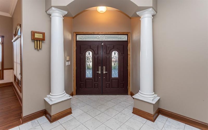 87 Farmview Drive, Uniontown, 15401, 5 Bedrooms Bedrooms, 9 Rooms Rooms,3 BathroomsBathrooms,Residential,For Sale,Farmview Drive,1697042