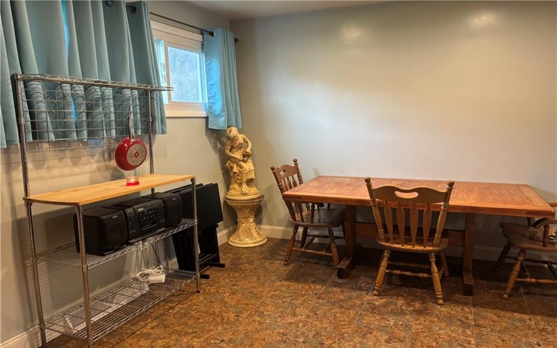 1105 Greensburg Road, New Kensington, 15068, 2 Bedrooms Bedrooms, ,1 BathroomBathrooms,Lease,For Sale,Greensburg Road,1697097