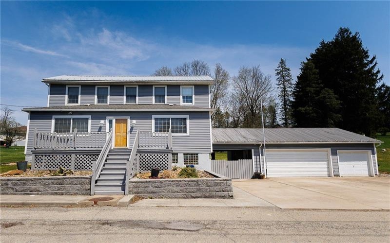 127 Herbert Lane, Delmont, 15626, 3 Bedrooms Bedrooms, 11 Rooms Rooms,2.1 BathroomsBathrooms,Residential,For Sale,Herbert Lane,1697236