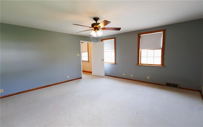 127 Herbert Lane, Delmont, 15626, 3 Bedrooms Bedrooms, 11 Rooms Rooms,2.1 BathroomsBathrooms,Residential,For Sale,Herbert Lane,1697236