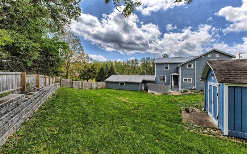 127 Herbert Lane, Delmont, 15626, 3 Bedrooms Bedrooms, 11 Rooms Rooms,2.1 BathroomsBathrooms,Residential,For Sale,Herbert Lane,1697236