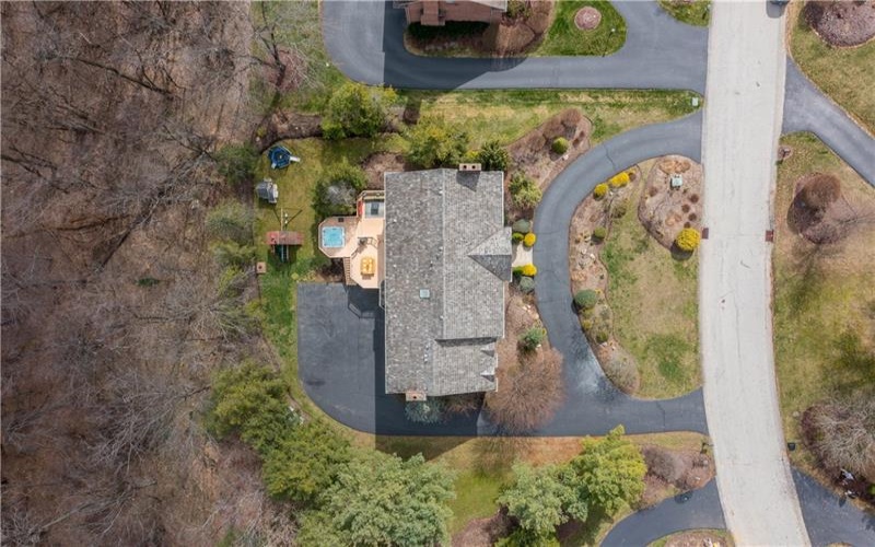 113 Bremen Ln, Canonsburg, 15317, 5 Bedrooms Bedrooms, 14 Rooms Rooms,6.1 BathroomsBathrooms,Residential,For Sale,Bremen Ln,1693858