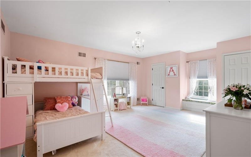 113 Bremen Ln, Canonsburg, 15317, 5 Bedrooms Bedrooms, 14 Rooms Rooms,6.1 BathroomsBathrooms,Residential,For Sale,Bremen Ln,1693858