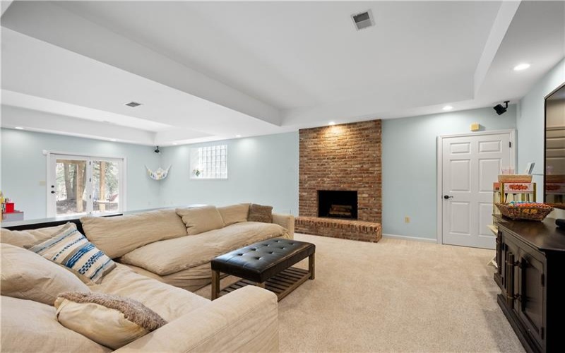 113 Bremen Ln, Canonsburg, 15317, 5 Bedrooms Bedrooms, 14 Rooms Rooms,6.1 BathroomsBathrooms,Residential,For Sale,Bremen Ln,1693858