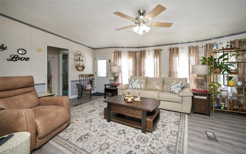 214 Meadow Lane, Murrysville, 15668, 2 Bedrooms Bedrooms, 6 Rooms Rooms,2 BathroomsBathrooms,Residential,For Sale,Meadow Lane,1697035