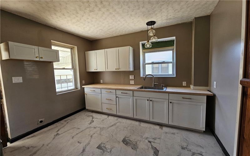 416 Vernon St, New Kensington, 15068, 3 Bedrooms Bedrooms, 9 Rooms Rooms,1.1 BathroomsBathrooms,Residential,For Sale,Vernon St,1697223