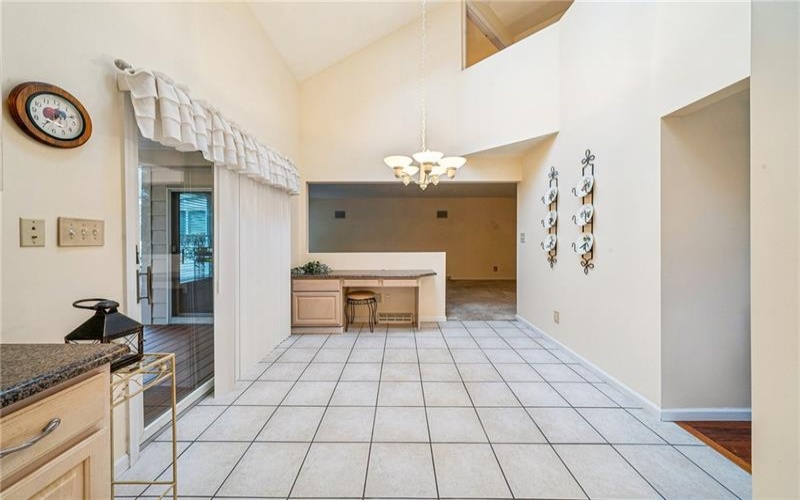40 Lakeridge Drive, Greensburg, 15601, 3 Bedrooms Bedrooms, 7 Rooms Rooms,2.1 BathroomsBathrooms,Residential,For Sale,Lakeridge Drive,1694468