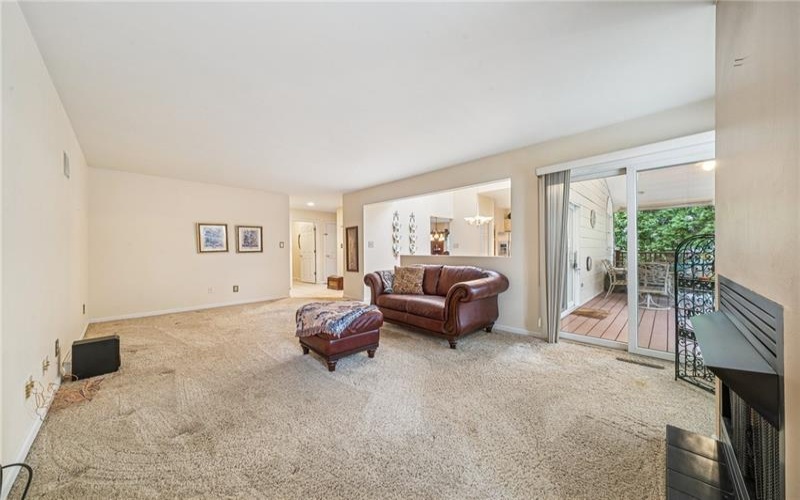 40 Lakeridge Drive, Greensburg, 15601, 3 Bedrooms Bedrooms, 7 Rooms Rooms,2.1 BathroomsBathrooms,Residential,For Sale,Lakeridge Drive,1694468