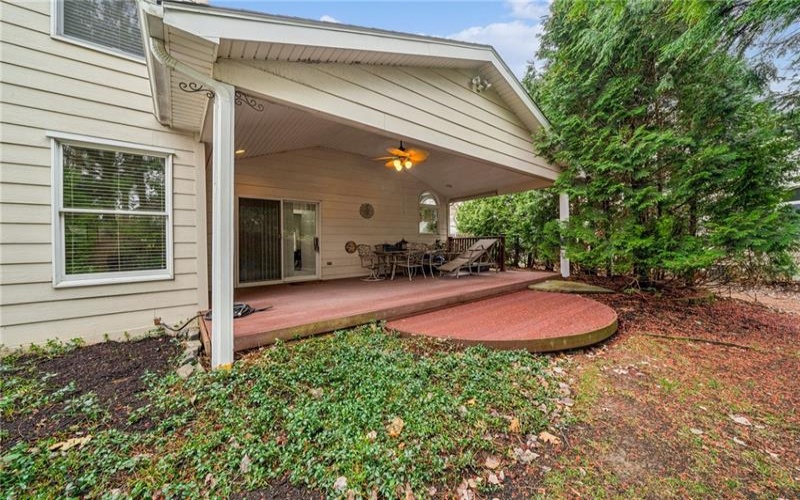40 Lakeridge Drive, Greensburg, 15601, 3 Bedrooms Bedrooms, 7 Rooms Rooms,2.1 BathroomsBathrooms,Residential,For Sale,Lakeridge Drive,1694468