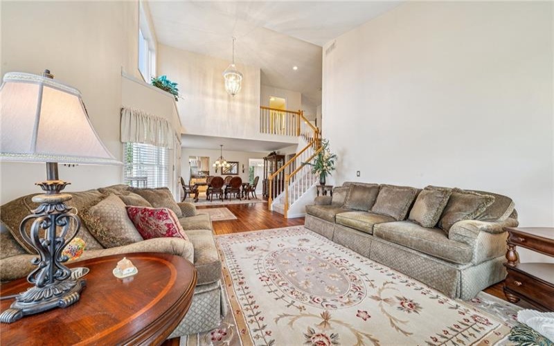 40 Lakeridge Drive, Greensburg, 15601, 3 Bedrooms Bedrooms, 7 Rooms Rooms,2.1 BathroomsBathrooms,Residential,For Sale,Lakeridge Drive,1694468