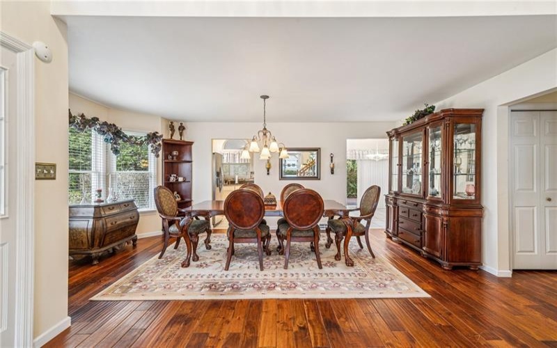 40 Lakeridge Drive, Greensburg, 15601, 3 Bedrooms Bedrooms, 7 Rooms Rooms,2.1 BathroomsBathrooms,Residential,For Sale,Lakeridge Drive,1694468