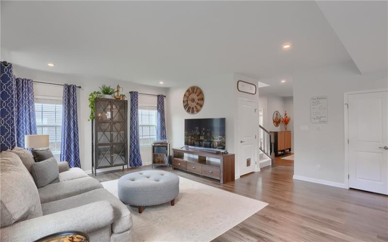 153 Piatt Estates Dr, Washington, 15301, 3 Bedrooms Bedrooms, ,3.1 BathroomsBathrooms,Residential,For Sale,Piatt Estates Dr,1697144