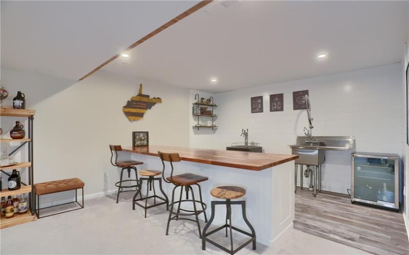 153 Piatt Estates Dr, Washington, 15301, 3 Bedrooms Bedrooms, ,3.1 BathroomsBathrooms,Residential,For Sale,Piatt Estates Dr,1697144