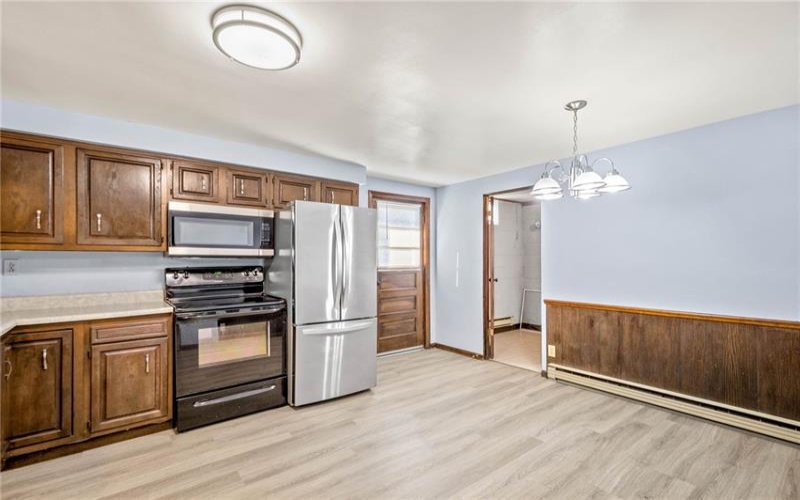 37 Webb Drive, Washington, 15301, 3 Bedrooms Bedrooms, 7 Rooms Rooms,1.1 BathroomsBathrooms,Residential,For Sale,Webb Drive,1697300
