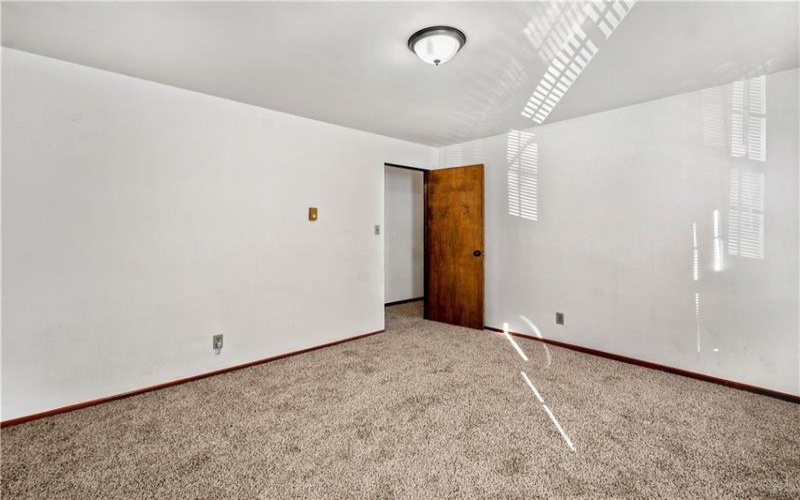 37 Webb Drive, Washington, 15301, 3 Bedrooms Bedrooms, 7 Rooms Rooms,1.1 BathroomsBathrooms,Residential,For Sale,Webb Drive,1697300
