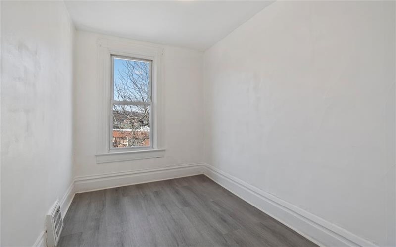 216 Ridge Ave, New Kensington, 15068, ,Multi-unit,For Sale,Ridge Ave,1697378