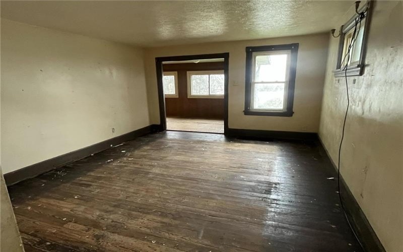 . HIGH AVENUE, Masontown, 15461, 2 Bedrooms Bedrooms, 4 Rooms Rooms,1 BathroomBathrooms,Residential,For Sale,HIGH AVENUE,1697427