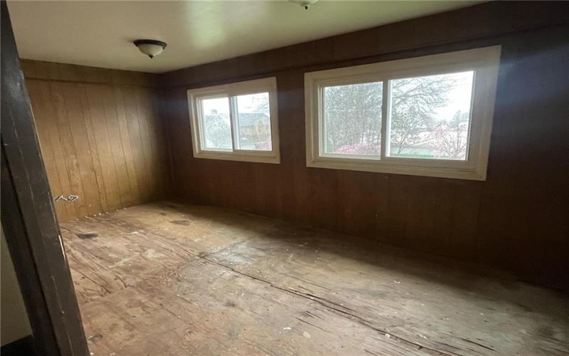 . HIGH AVENUE, Masontown, 15461, 2 Bedrooms Bedrooms, 4 Rooms Rooms,1 BathroomBathrooms,Residential,For Sale,HIGH AVENUE,1697427