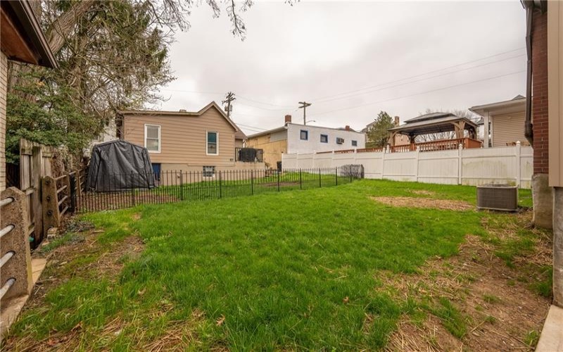 447 Steck St, Greensburg, 15601, 2 Bedrooms Bedrooms, ,2 BathroomsBathrooms,Residential,For Sale,Steck St,1697276