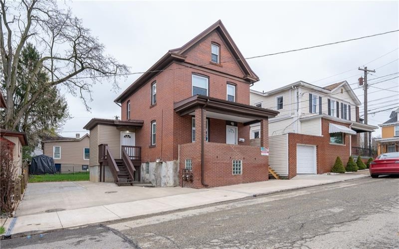 447 Steck St, Greensburg, 15601, 2 Bedrooms Bedrooms, ,2 BathroomsBathrooms,Residential,For Sale,Steck St,1697276
