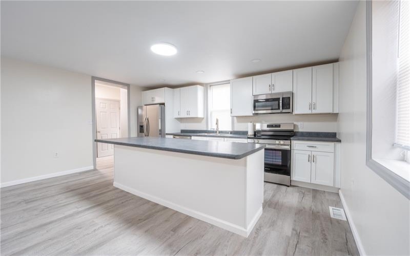 447 Steck St, Greensburg, 15601, 2 Bedrooms Bedrooms, ,2 BathroomsBathrooms,Residential,For Sale,Steck St,1697276