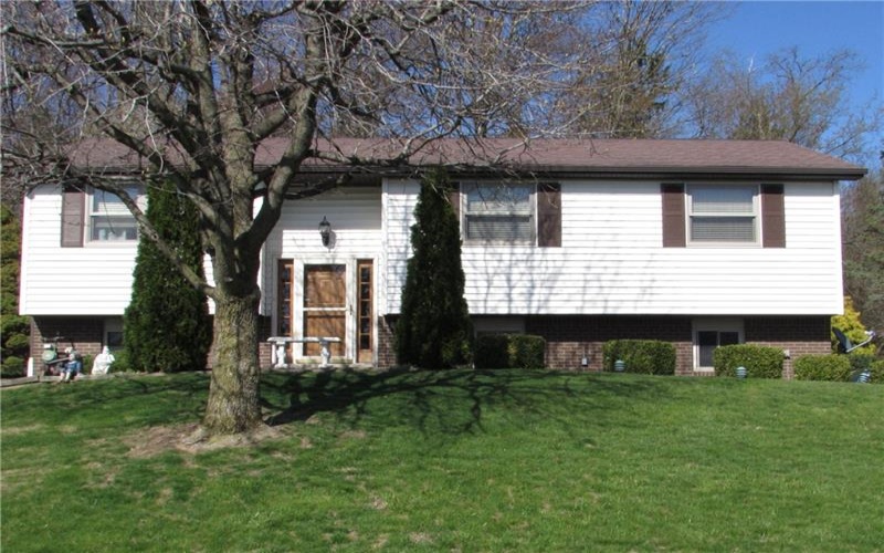 530 MONTICELLO DRIVE, Delmont, 15626, 3 Bedrooms Bedrooms, 9 Rooms Rooms,2.1 BathroomsBathrooms,Residential,For Sale,MONTICELLO DRIVE,1697285