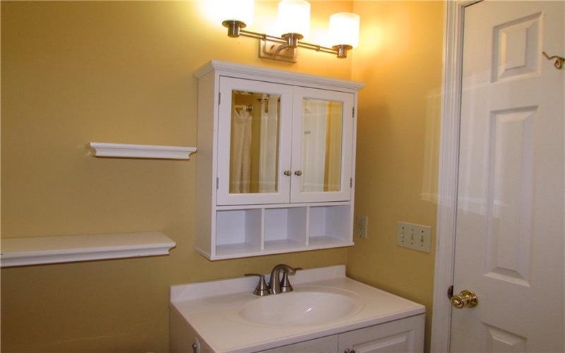 530 MONTICELLO DRIVE, Delmont, 15626, 3 Bedrooms Bedrooms, 9 Rooms Rooms,2.1 BathroomsBathrooms,Residential,For Sale,MONTICELLO DRIVE,1697285