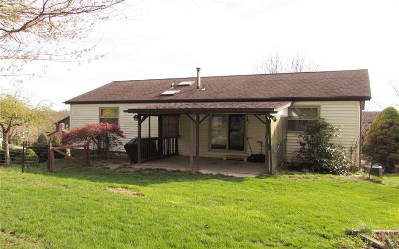 530 MONTICELLO DRIVE, Delmont, 15626, 3 Bedrooms Bedrooms, 9 Rooms Rooms,2.1 BathroomsBathrooms,Residential,For Sale,MONTICELLO DRIVE,1697285