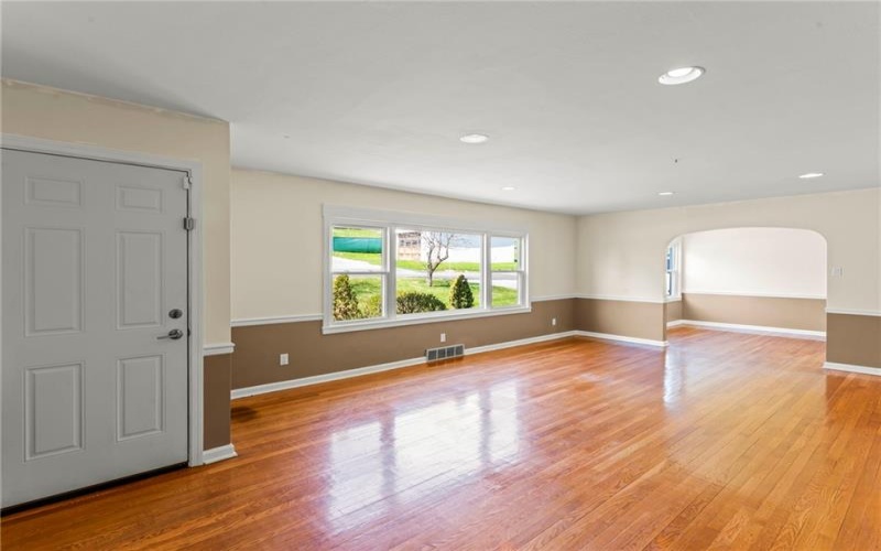 320 Parcell St, Claysville, 15323, 3 Bedrooms Bedrooms, 8 Rooms Rooms,2 BathroomsBathrooms,Residential,For Sale,Parcell St,1697449