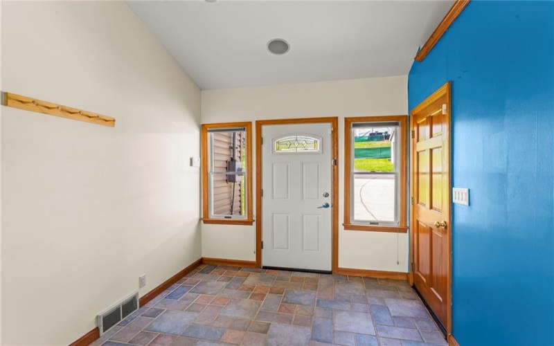 320 Parcell St, Claysville, 15323, 3 Bedrooms Bedrooms, 8 Rooms Rooms,2 BathroomsBathrooms,Residential,For Sale,Parcell St,1697449