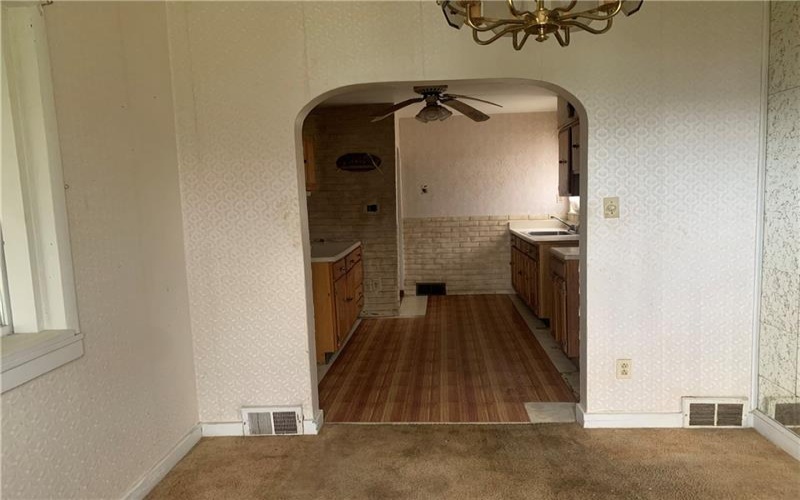 2616 Kenview Dr, Lower Burrell, 15068, 2 Bedrooms Bedrooms, 4 Rooms Rooms,1 BathroomBathrooms,Residential,For Sale,Kenview Dr,1697453