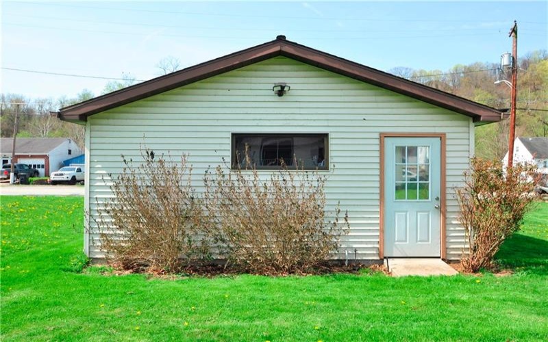 610 2nd Ave, Sutersville, 15083, 3 Bedrooms Bedrooms, 8 Rooms Rooms,1 BathroomBathrooms,Residential,For Sale,2nd Ave,1697508