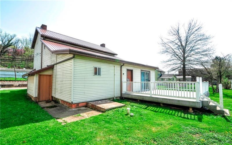 610 2nd Ave, Sutersville, 15083, 3 Bedrooms Bedrooms, 8 Rooms Rooms,1 BathroomBathrooms,Residential,For Sale,2nd Ave,1697508