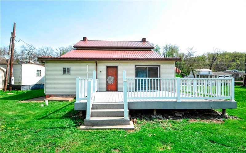 610 2nd Ave, Sutersville, 15083, 3 Bedrooms Bedrooms, 8 Rooms Rooms,1 BathroomBathrooms,Residential,For Sale,2nd Ave,1697508