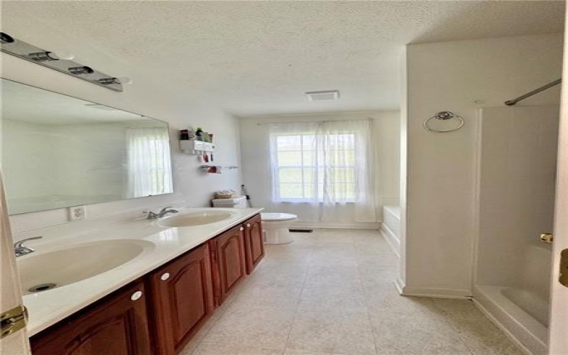 502 Spring Grove Blvd, Rostraver Township, 15012, 4 Bedrooms Bedrooms, 9 Rooms Rooms,2.1 BathroomsBathrooms,Residential,For Sale,Spring Grove Blvd,1697542