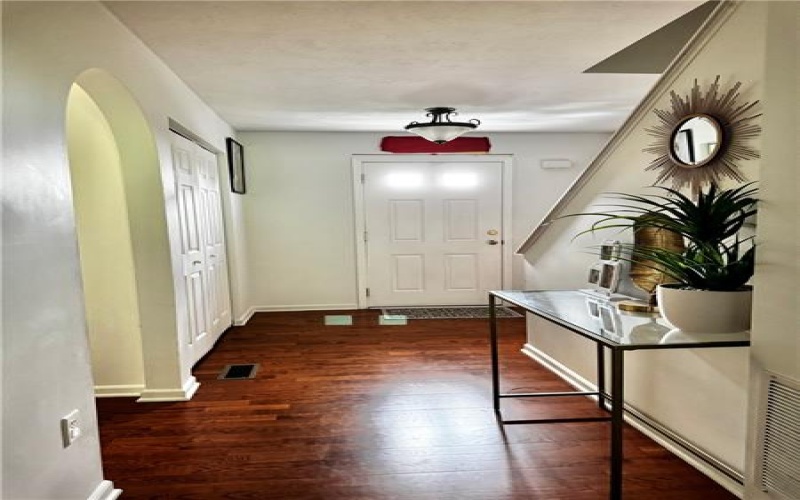 502 Spring Grove Blvd, Rostraver Township, 15012, 4 Bedrooms Bedrooms, 9 Rooms Rooms,2.1 BathroomsBathrooms,Residential,For Sale,Spring Grove Blvd,1697542